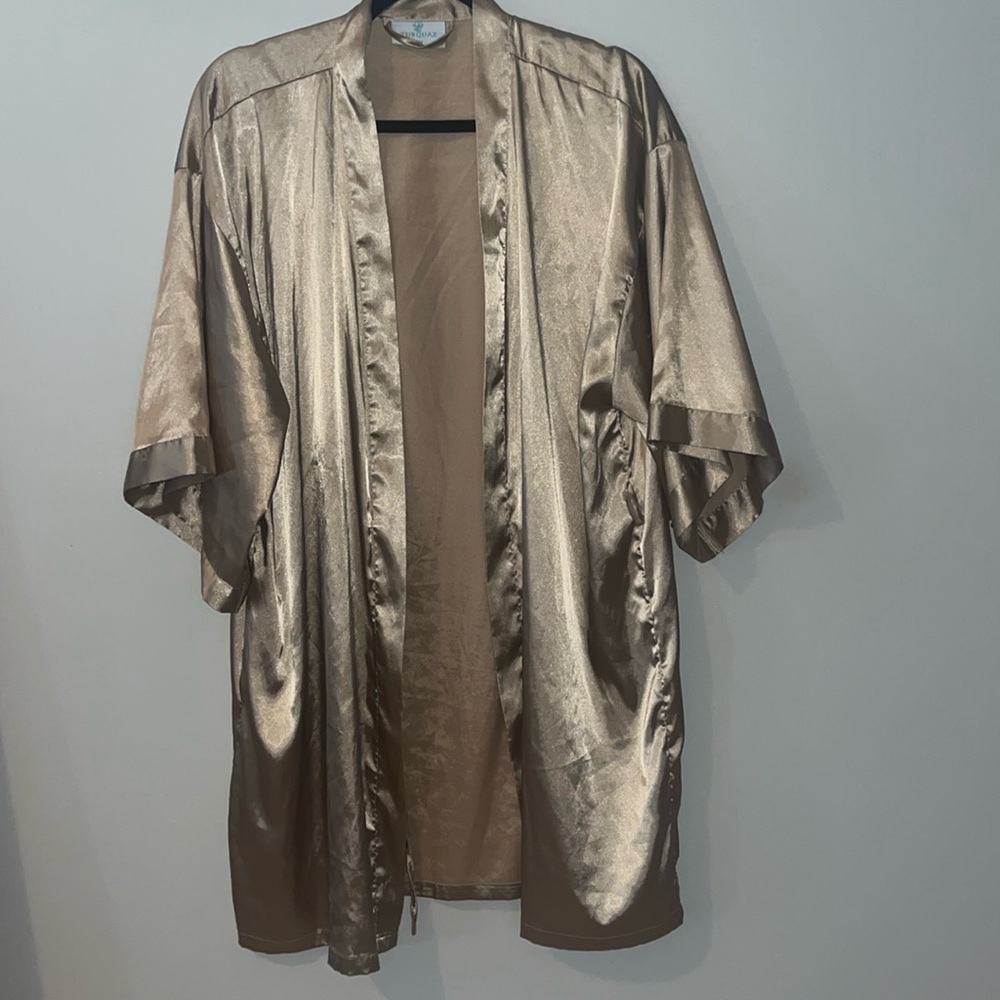 Champagne Gold Robe